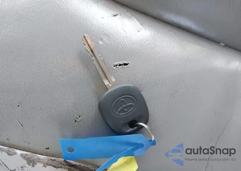 2011 Toyota Sienna Le V6 из США, поврежденный, VIN 5TDKK3DC9BS015637